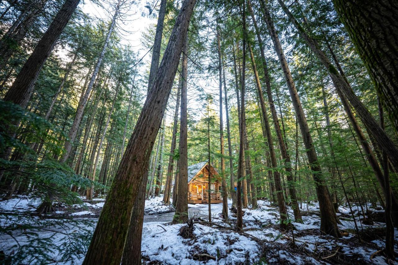 Boulder Mountain Resort Revelstoke Exterior photo