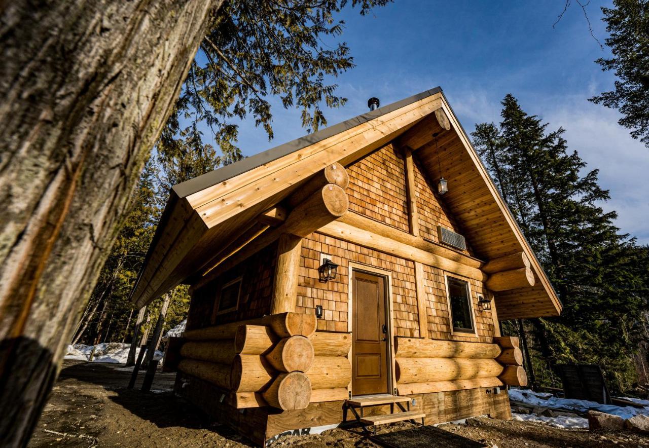 Boulder Mountain Resort Revelstoke Exterior photo